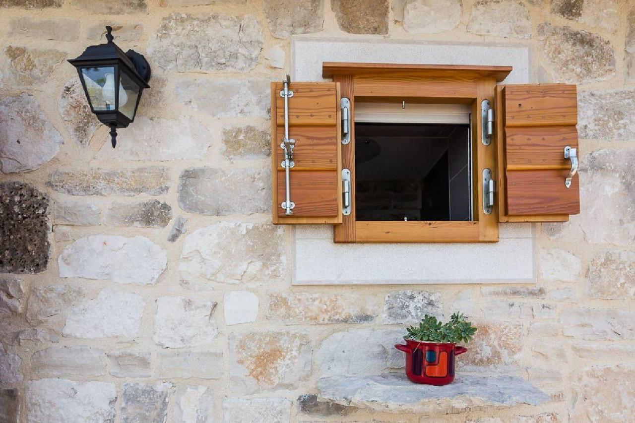 Вилла House Vesna Kupinova Милна Экстерьер фото
