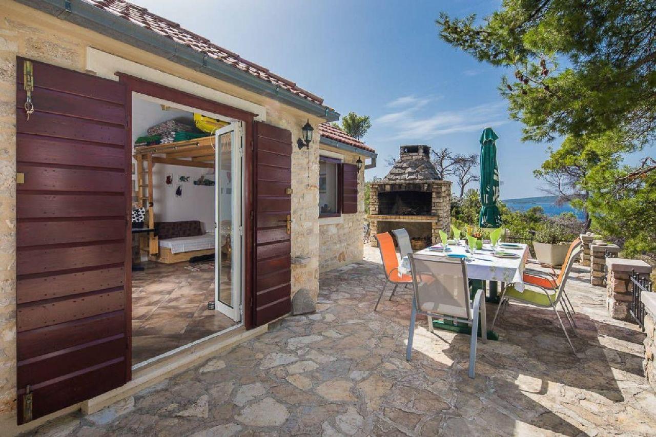 Вилла House Vesna Kupinova Милна Экстерьер фото